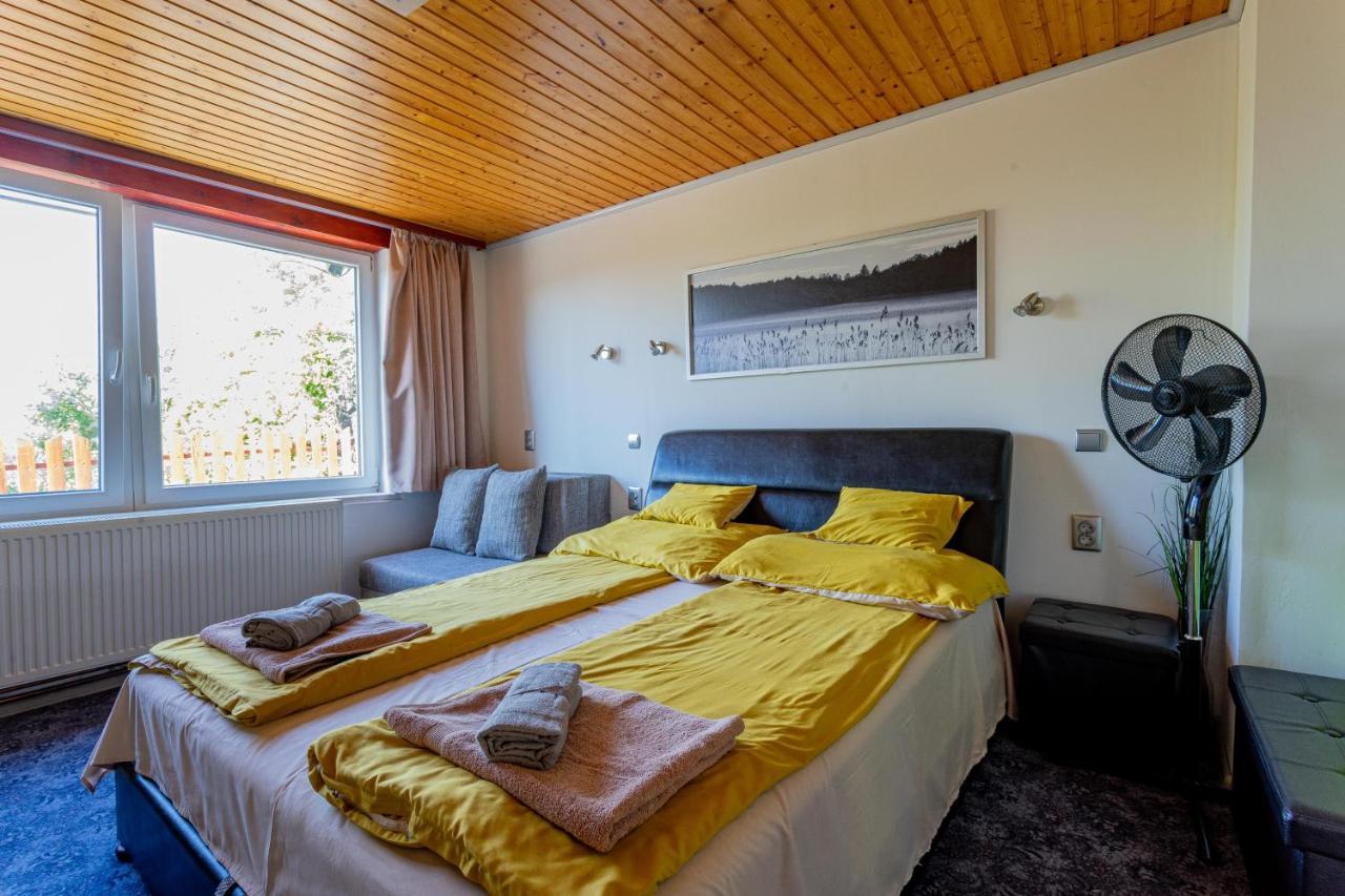 Panorama Apartmanhaz Эстергом Экстерьер фото
